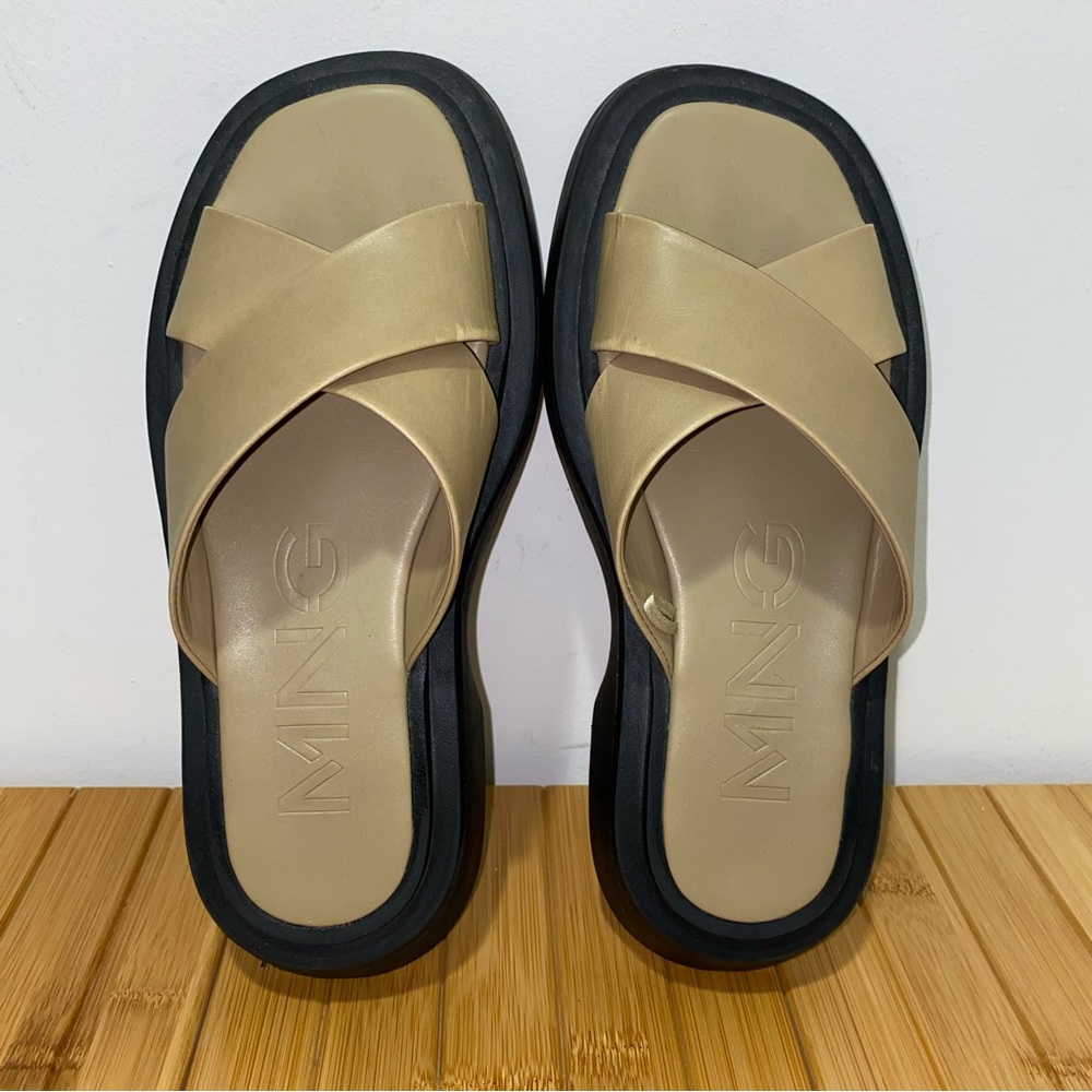 LAST CHANCE | Slide-On Sandals by Mango